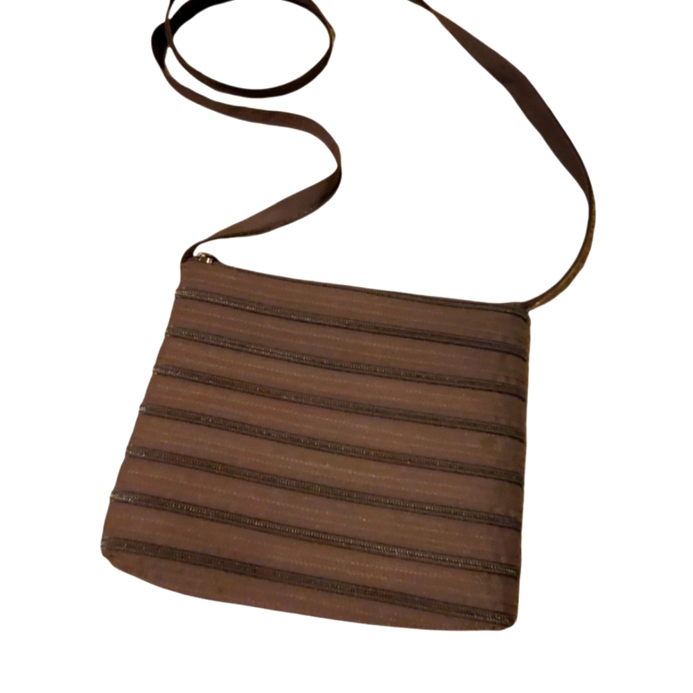 Cute Brown Small Zipper purse.